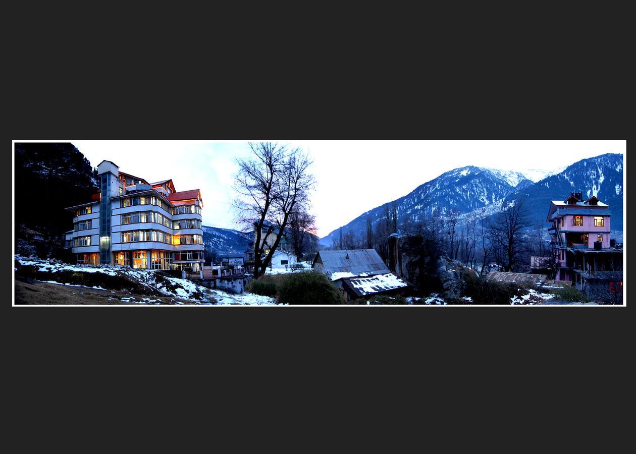 Hotel Out Town Manali  Exterior photo