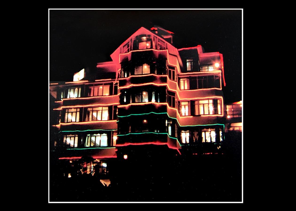 Hotel Out Town Manali  Exterior photo