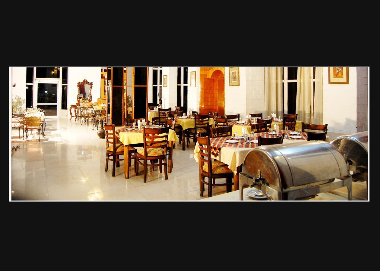 Hotel Out Town Manali  Exterior photo
