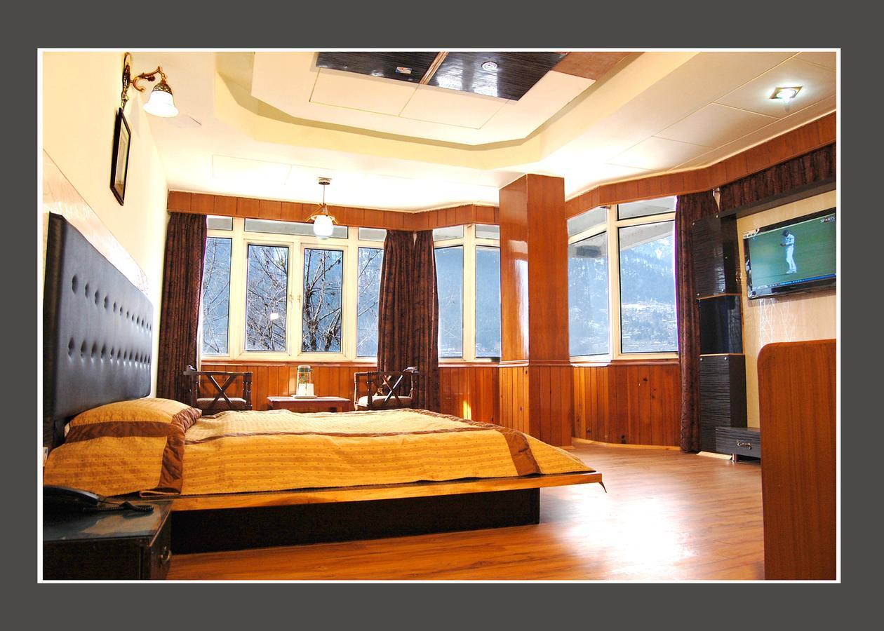 Hotel Out Town Manali  Exterior photo