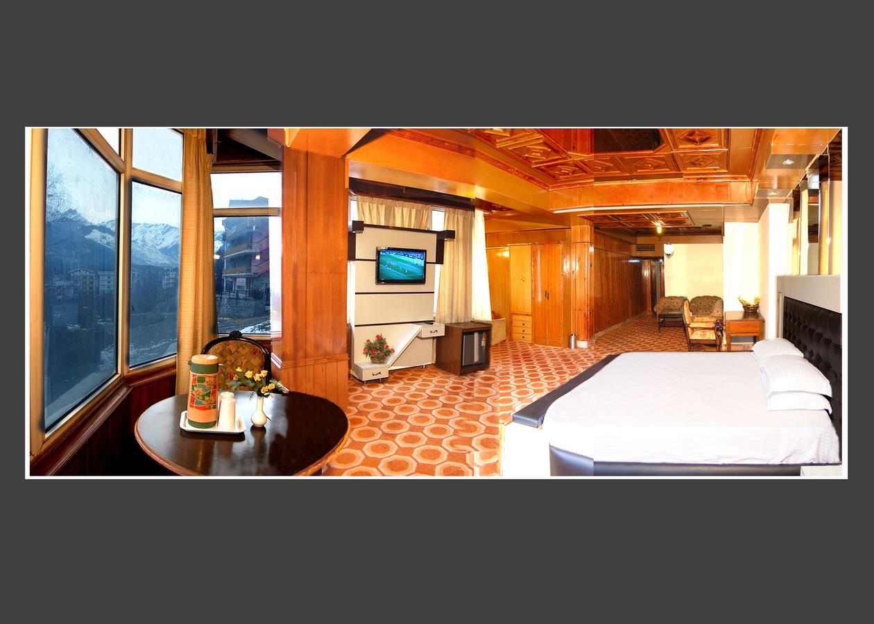 Hotel Out Town Manali  Exterior photo